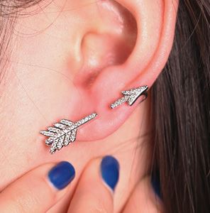 Cupid's Arrow Wrapping Ear Cuff (Single, 1 piercing)