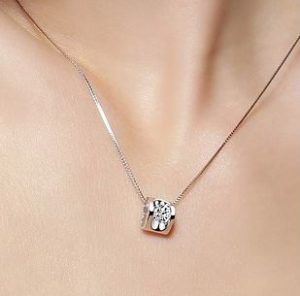 Diamond Heart in Square Rhinestone Fashion Necklace