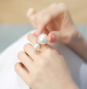 Double Pearl Wrapping Finger Cuff Ring (Adjustable)