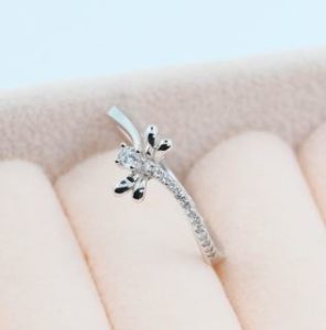 Dragonfly Rhinestone Fashion Ring