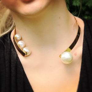 Pearl up Golden Ring Collar Necklace Choker