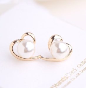Golden Heart with Pearl Earrings