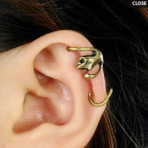 Hugging Squirrel Statement Wrapping Ear Cuff (Single,No Piercing)