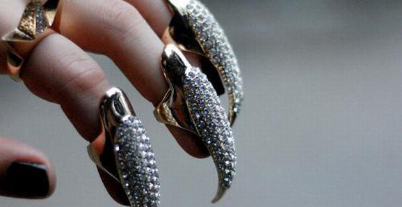 Fashion Statement Nail Ring – From the Ancient Extravagance to the Modern Glamour