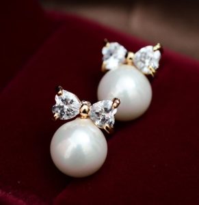 Pearl and Heart Bow Rhinestone Earrings