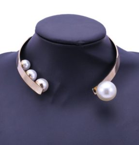 Pearl up Golden Ring Collar Necklace Choker