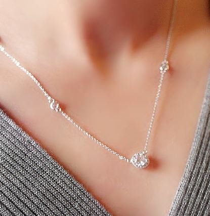 Princess Radiant Cut Connected Chain Necklace
