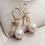 Tie Up the Knot Pearl Fashion Earrings