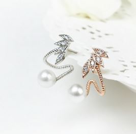 Silver Leaves and Pearl Ear Cuffs (Silver)