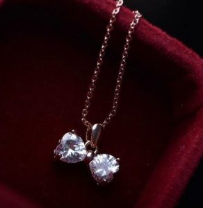 Sparkly Bow Heart Short Chain Necklace