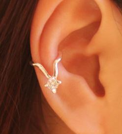 Yes Diamond Ear Cuff (Silver,Single, No Piercing)